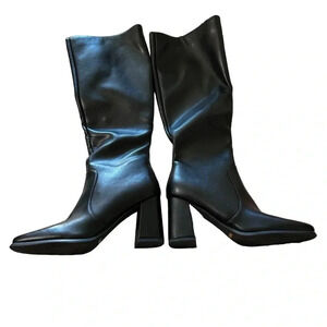 Women's black boots size 8.5, nwt